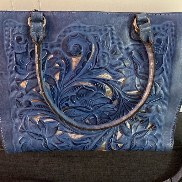 Patricia Nash Handbags - Patricia Nash Blue Embossed Shoulder Bag